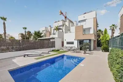 3 slaapkamer Villa te koop in El Raso, Guardamar del Segura met zwembad garage - € 445.000 (Ref: 10046739)