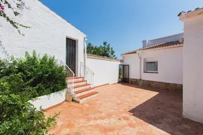 5 bedroom Villa for sale in Pedreguer - € 450,000 (Ref: 10046740)