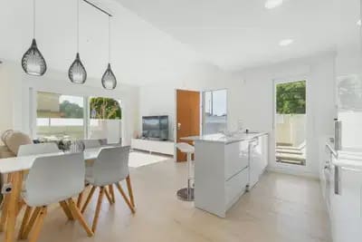 3 soveværelse Villa til salg i Pilar de la Horadada med garage - € 424.950 (Ref: 10046742)