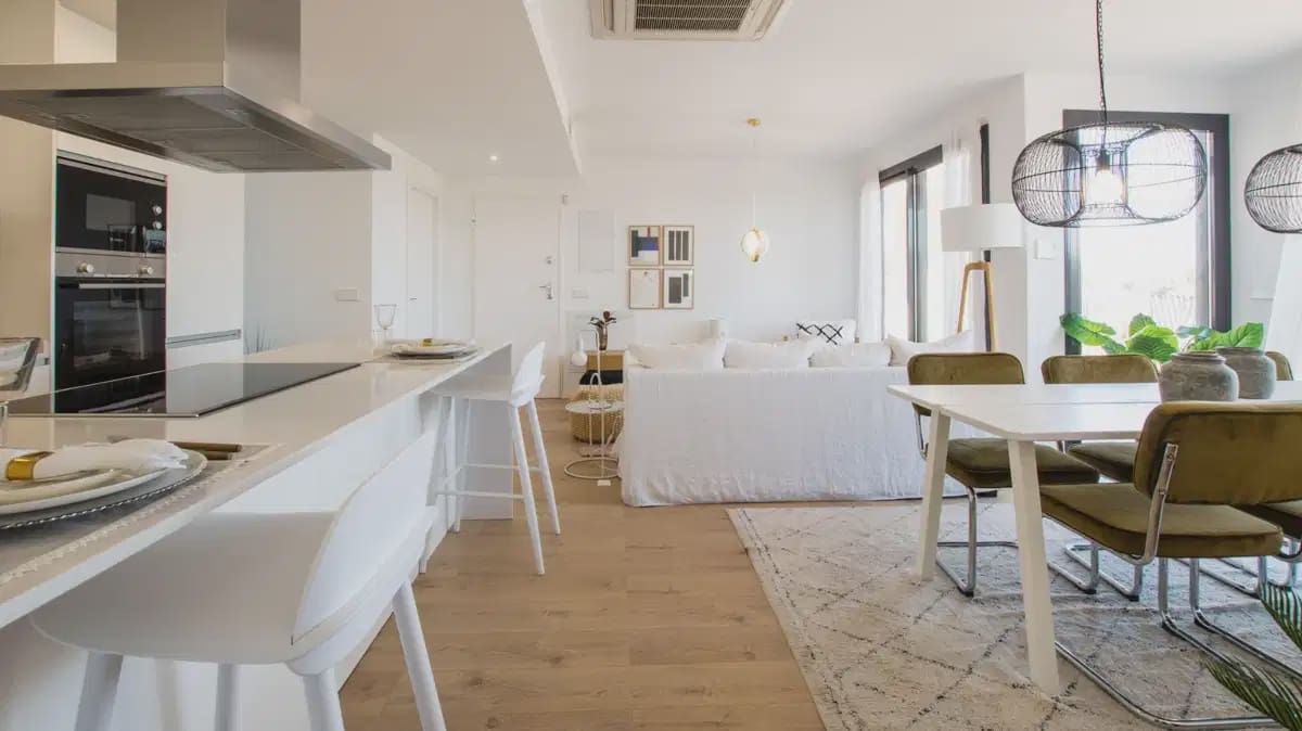 Apartamento de 2 habitaciones en La Villajoyosa / Vila Joiosa en venta con piscina garaje - 445.000 € (Ref: 10046744)