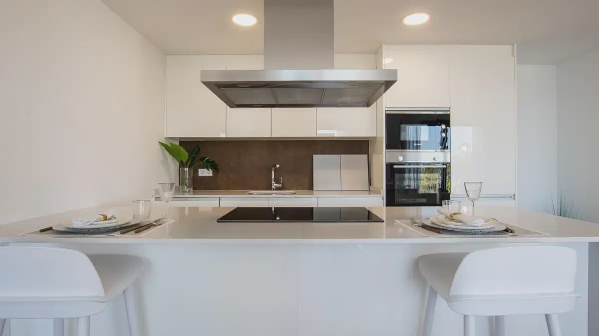 Apartamento de 2 habitaciones en La Villajoyosa / Vila Joiosa en venta con piscina garaje - 445.000 € (Ref: 10046744)