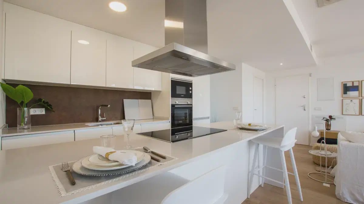 Apartamento de 2 habitaciones en La Villajoyosa / Vila Joiosa en venta con piscina garaje - 445.000 € (Ref: 10046744)