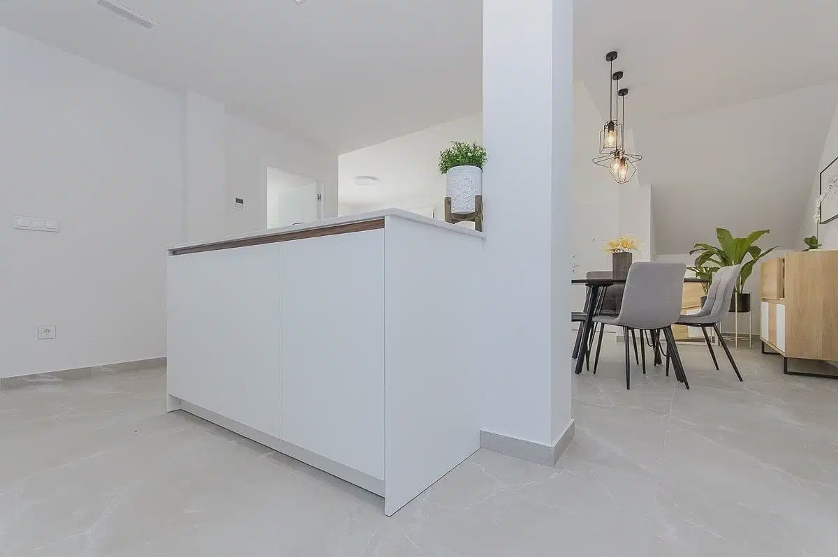 3 makuuhuone Bungalow myytävänä paikassa San Miguel de Salinas mukana uima-altaan - 425 000 € (Ref: 10046747)