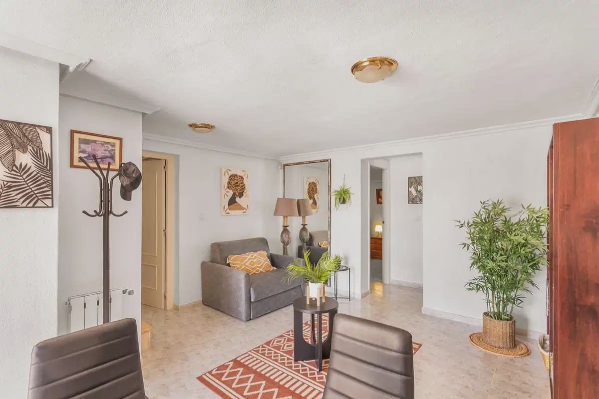 4 quarto Moradia para venda em Torrevieja com piscina garagem - 499 000 € (Ref: 10049675)