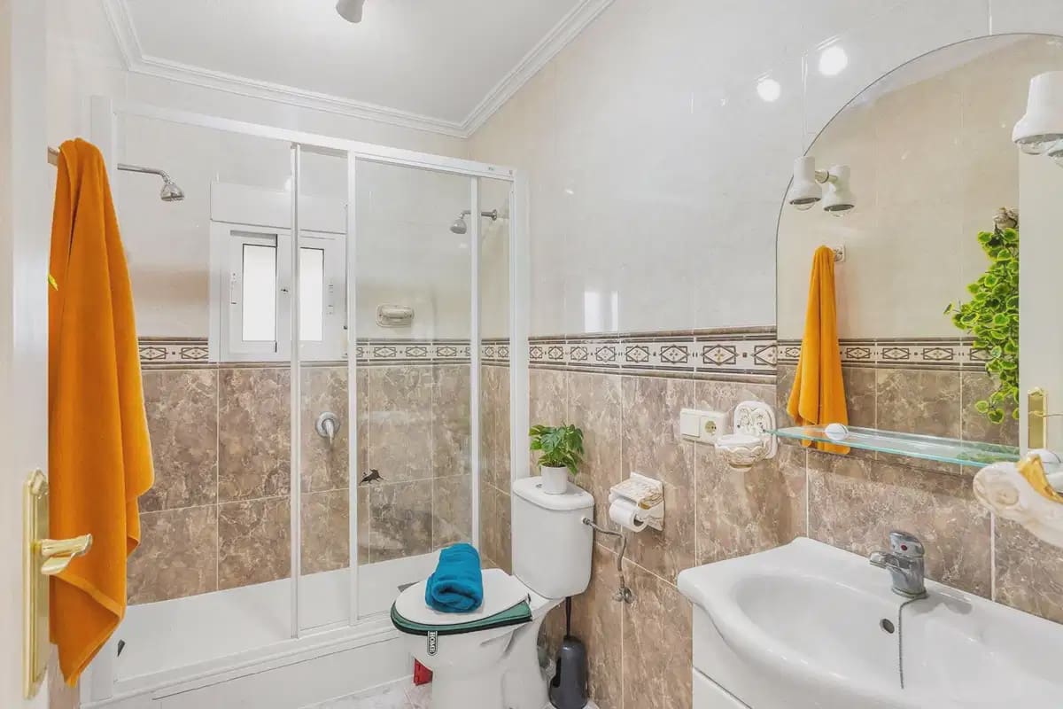 4 quarto Moradia para venda em Torrevieja com piscina garagem - 499 000 € (Ref: 10049675)