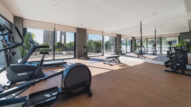2 slaapkamer Appartement te koop in Benidorm met zwembad garage - € 507.000 (Ref: 10049693)