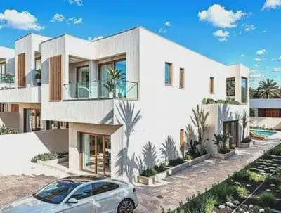 3 bedroom Villa for sale in Blue Lagoon with garage - € 488,000 (Ref: 10049696)