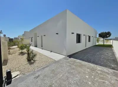 3 bedroom Villa for sale in Rojales with garage - € 504,000 (Ref: 10049704)