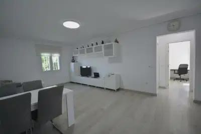 4 makuuhuone Huvila myytävänä paikassa Lo Pepin - 470 000 € (Ref: 10049721)