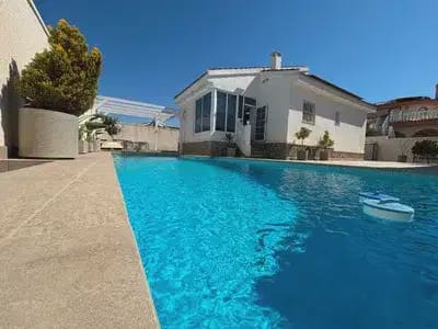4 makuuhuone Huvila myytävänä paikassa Lo Pepin, Rojales - 470 000 € (Ref: 10049721)