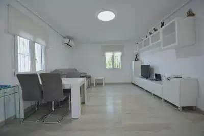 4 makuuhuone Huvila myytävänä paikassa Lo Pepin - 470 000 € (Ref: 10049721)