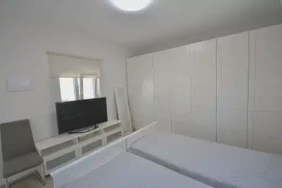 4 makuuhuone Huvila myytävänä paikassa Lo Pepin - 470 000 € (Ref: 10049721)