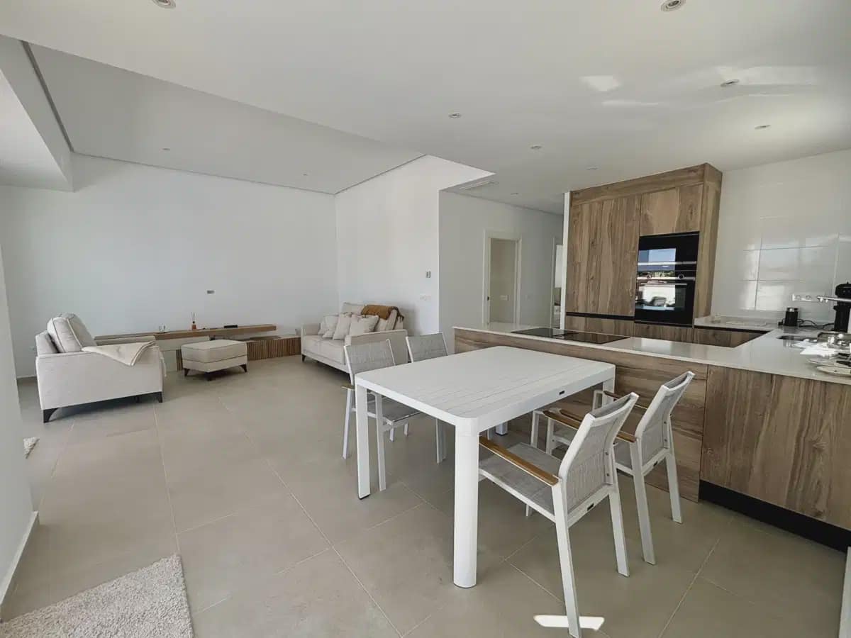 3 bedroom Villa for sale in Rojales with pool - € 483,000 (Ref: 10049754)