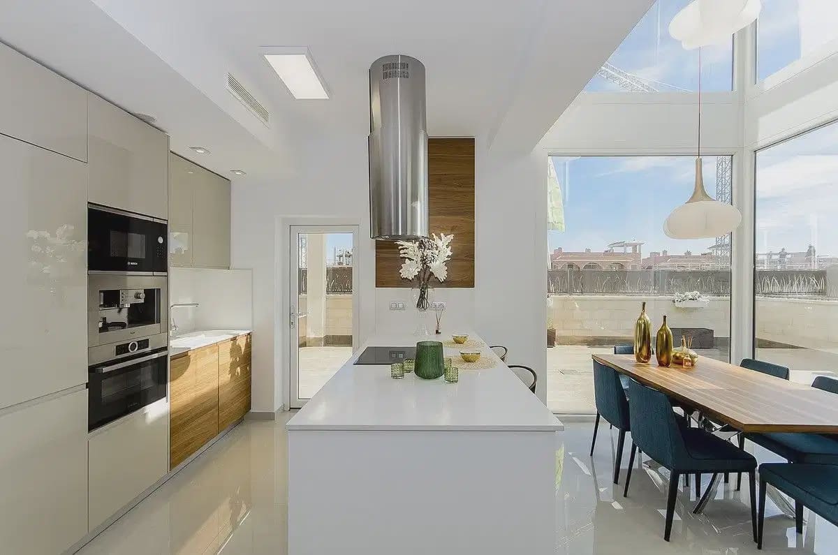 3 quarto Moradia para venda em Los Montesinos com piscina - 485 000 € (Ref: 10049755)