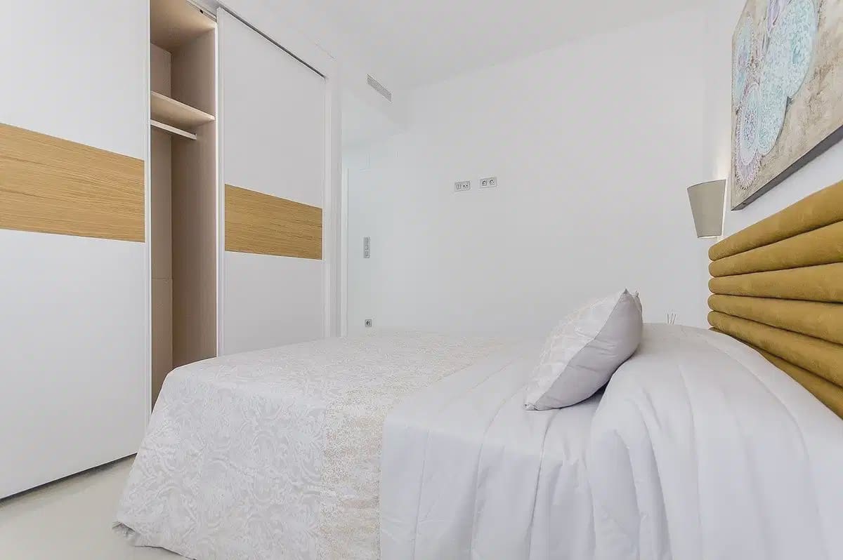 3 quarto Moradia para venda em Los Montesinos com piscina - 485 000 € (Ref: 10049755)