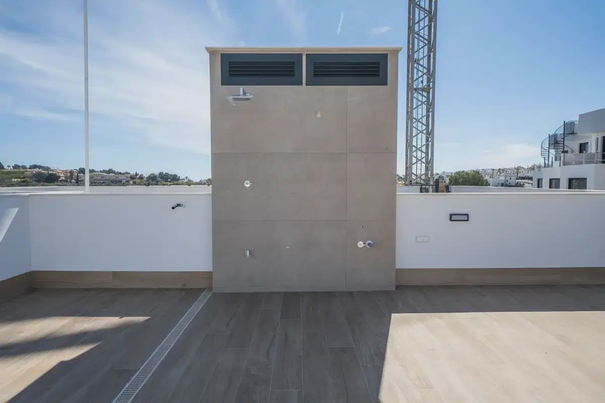 3 slaapkamer Halfvrijstaande villa te koop in Algorfa met zwembad garage - € 473.000 (Ref: 10049765)