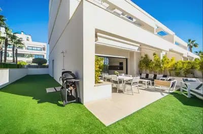 3 sypialnia Apartament na sprzedaż w Las Colinas Golf z basenem garażem - 494 990 € (Ref: 10049767)