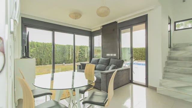 3 makuuhuone Huvila myytävänä paikassa Lomas de Cabo Roig - Los Dolses, Orihuela mukana uima-altaan 
autotalli - 499 000 € (Ref: 10049778)
