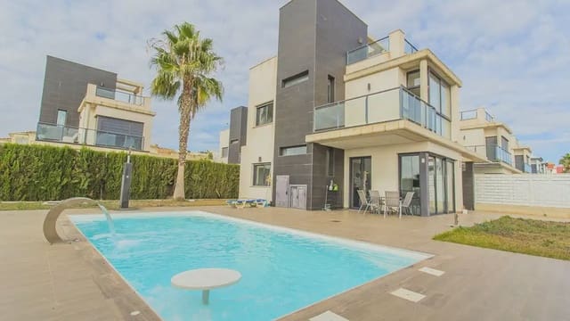 3 makuuhuone Huvila myytävänä paikassa Lomas de Cabo Roig - Los Dolses, Orihuela mukana uima-altaan 
autotalli - 499 000 € (Ref: 10049778)