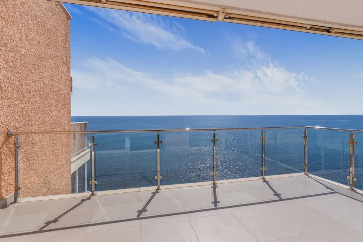 2 quarto Penthouse para venda em Torrevieja com piscina - 499 000 € (Ref: 10049784)