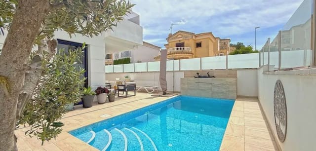3 soverom Villa til salgs i Villamartin, Orihuela - € 495 000 (Ref: 10049788)