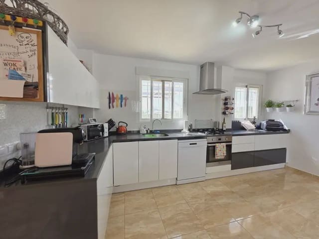 3 soveværelse Villa til salg i Lel, Pinoso med swimmingpool garage - € 574.995 (Ref: 10050549)