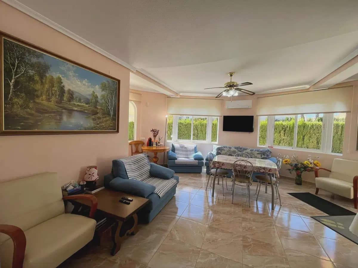 3 sypialnia Willa na sprzedaż w Playa Flamenca z basenem - 555 000 € (Ref: 10050550)