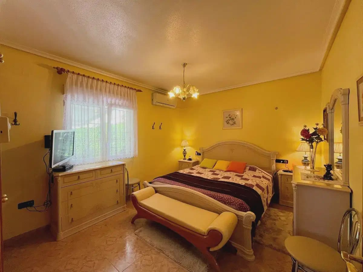 3 sypialnia Willa na sprzedaż w Playa Flamenca z basenem - 555 000 € (Ref: 10050550)