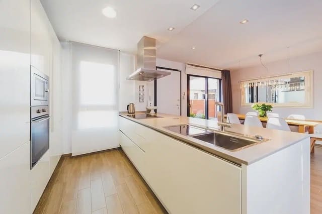 5 chambre Villa/Maison à vendre à Aguas Nuevas, Torrevieja avec piscine - 559 000 € (Ref: 10050552)