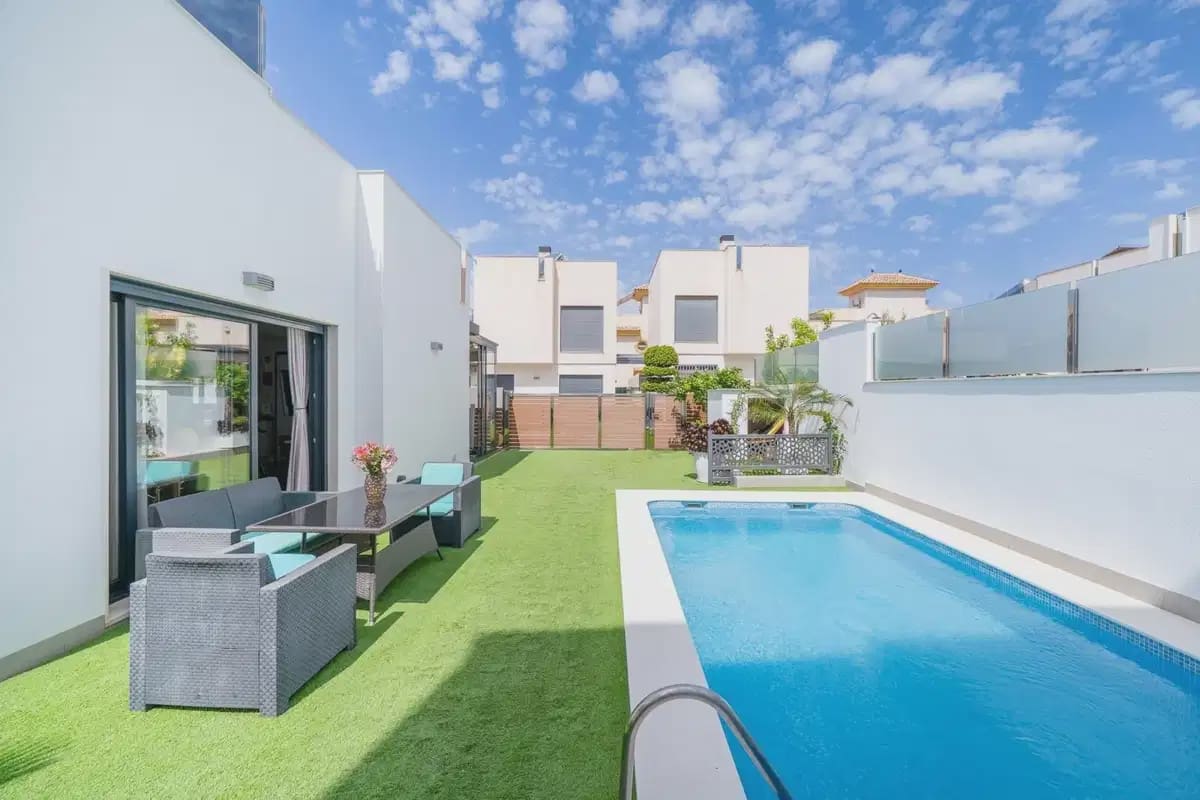 5 chambre Villa/Maison à vendre à Aguas Nuevas avec piscine - 559 000 € (Ref: 10050552)