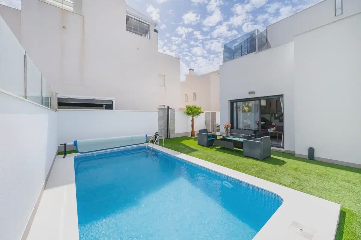 5 chambre Villa/Maison à vendre à Aguas Nuevas avec piscine - 559 000 € (Ref: 10050552)