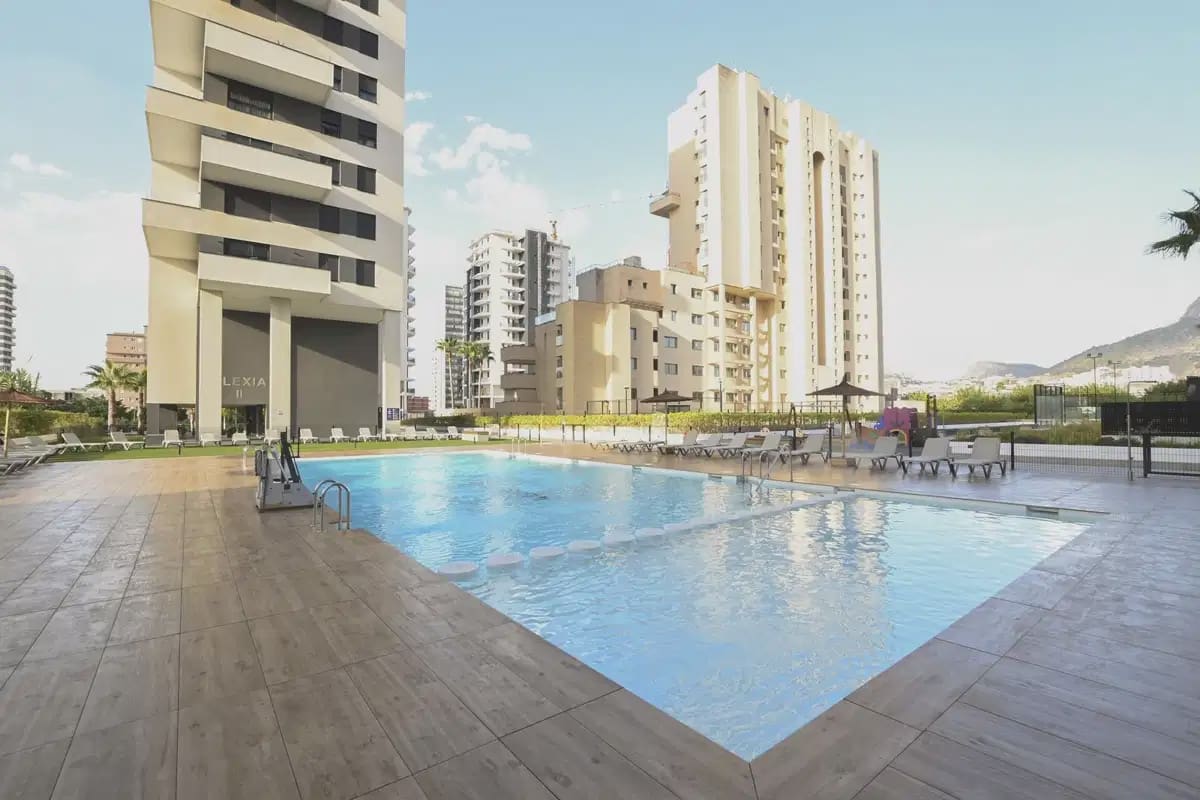 2 Zimmer Apartment zu verkaufen in Calpe / Calp mit Pool Garage - 525.000 € (Ref: 10050555)