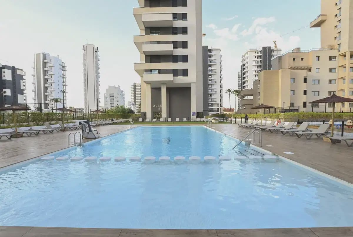 2 Zimmer Apartment zu verkaufen in Calpe / Calp mit Pool Garage - 525.000 € (Ref: 10050555)