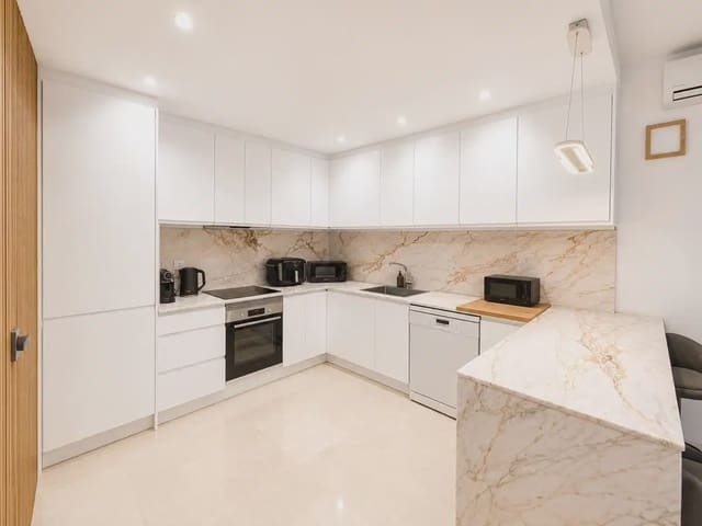 3 sypialnia Willa na sprzedaż w Villamartin, Orihuela z basenem garażem - 529 995 € (Ref: 10050557)