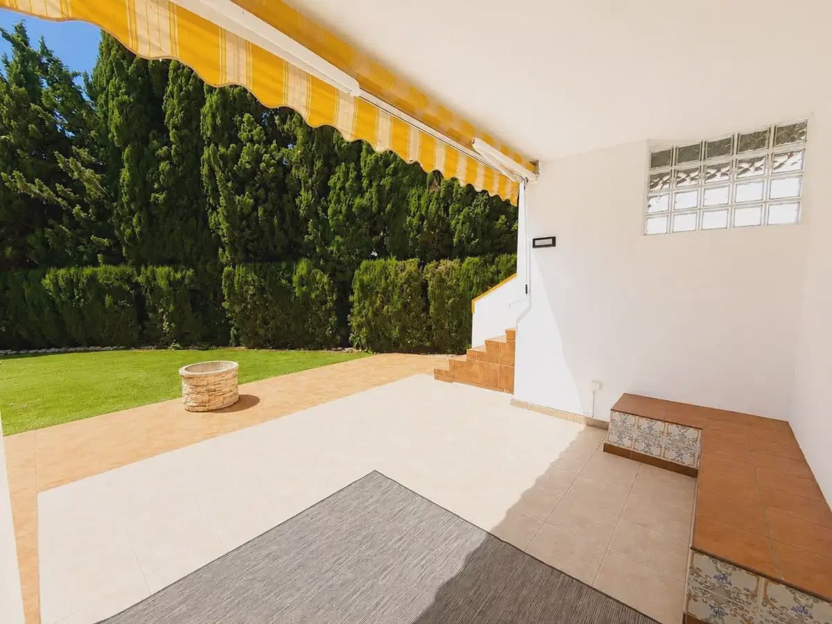3 sypialnia Willa na sprzedaż w Villamartin z basenem garażem - 529 995 € (Ref: 10050557)