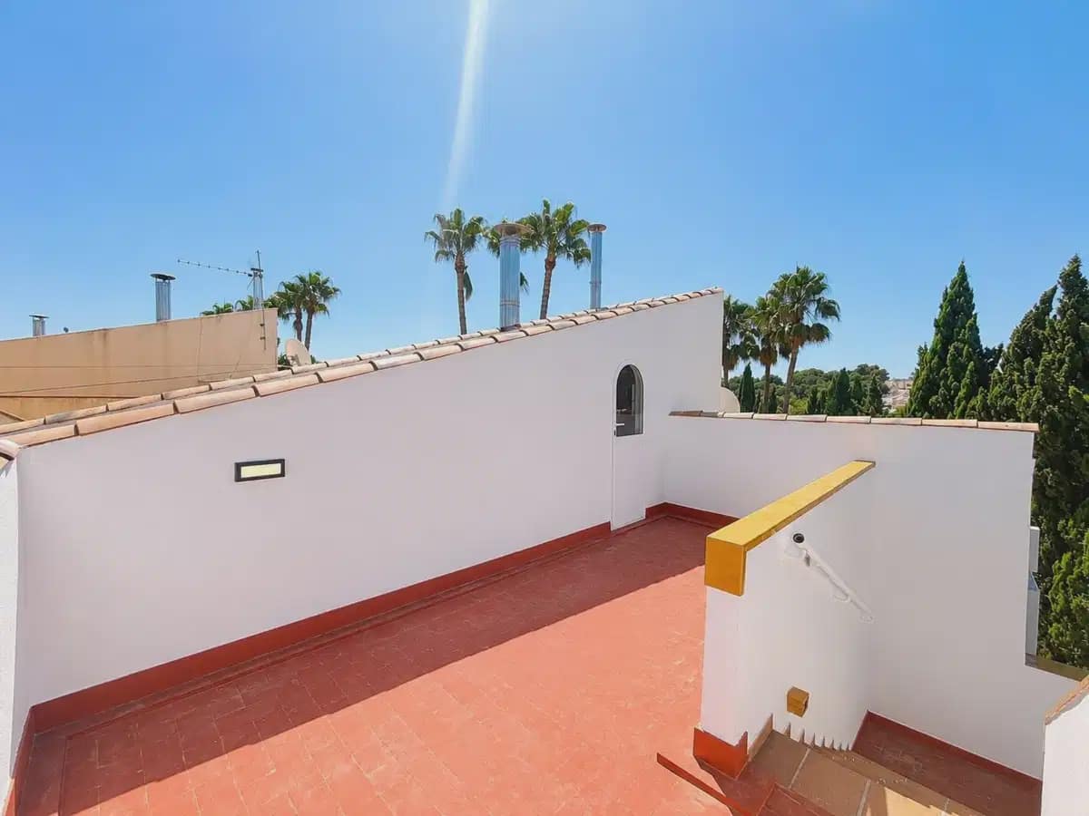3 sypialnia Willa na sprzedaż w Villamartin z basenem garażem - 529 995 € (Ref: 10050557)