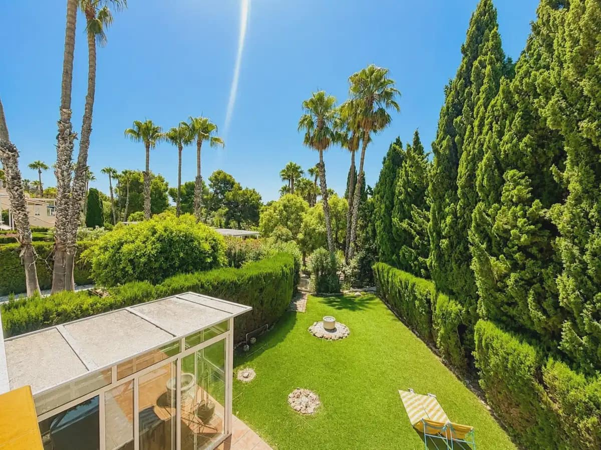 3 sypialnia Willa na sprzedaż w Villamartin z basenem garażem - 529 995 € (Ref: 10050557)