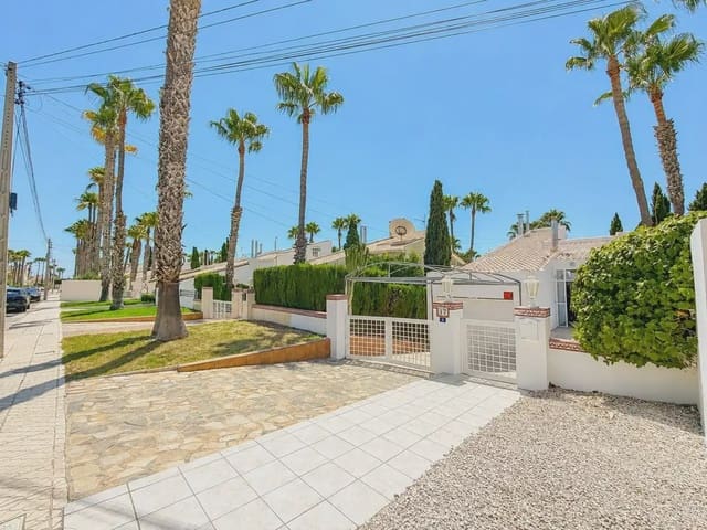 3 sypialnia Willa na sprzedaż w Villamartin, Orihuela z basenem garażem - 529 995 € (Ref: 10050557)
