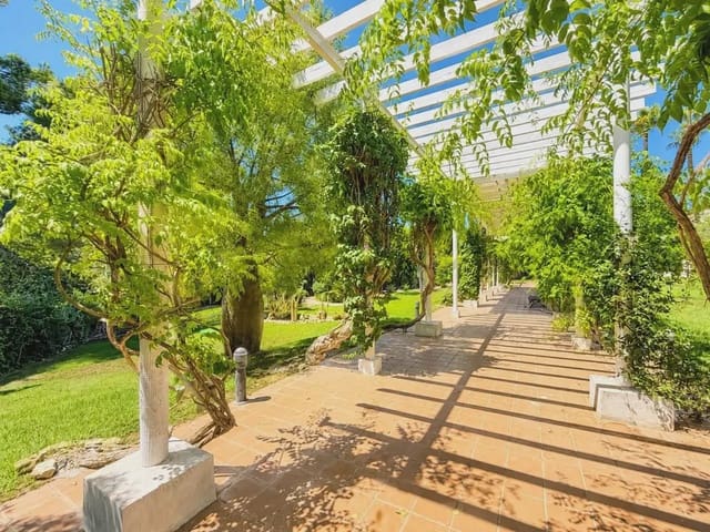 3 sypialnia Willa na sprzedaż w Villamartin, Orihuela z basenem garażem - 529 995 € (Ref: 10050557)