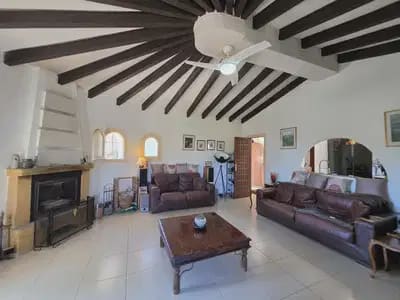 5 bedroom Villa for sale in Montemar - € 565,000 (Ref: 10050587)