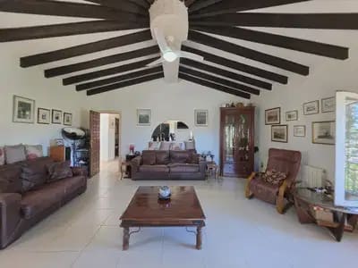 5 bedroom Villa for sale in Montemar - € 565,000 (Ref: 10050587)