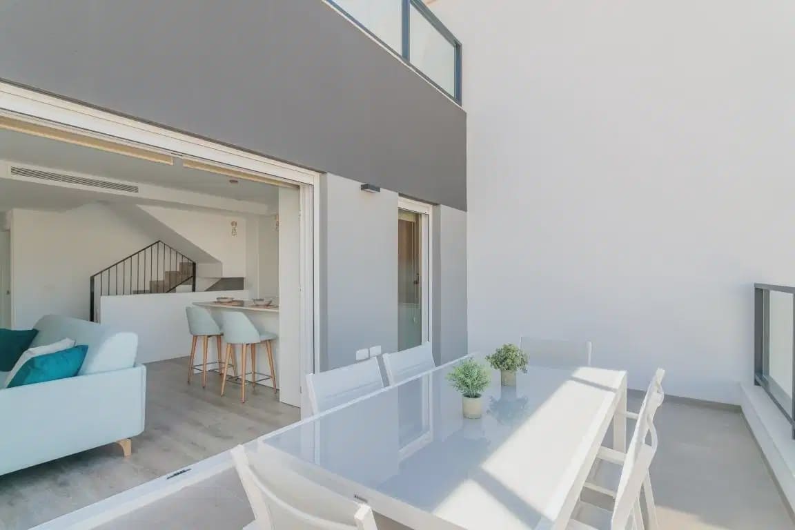 4 quarto Moradia para venda em Finestrat com piscina garagem - 555 000 € (Ref: 10050610)