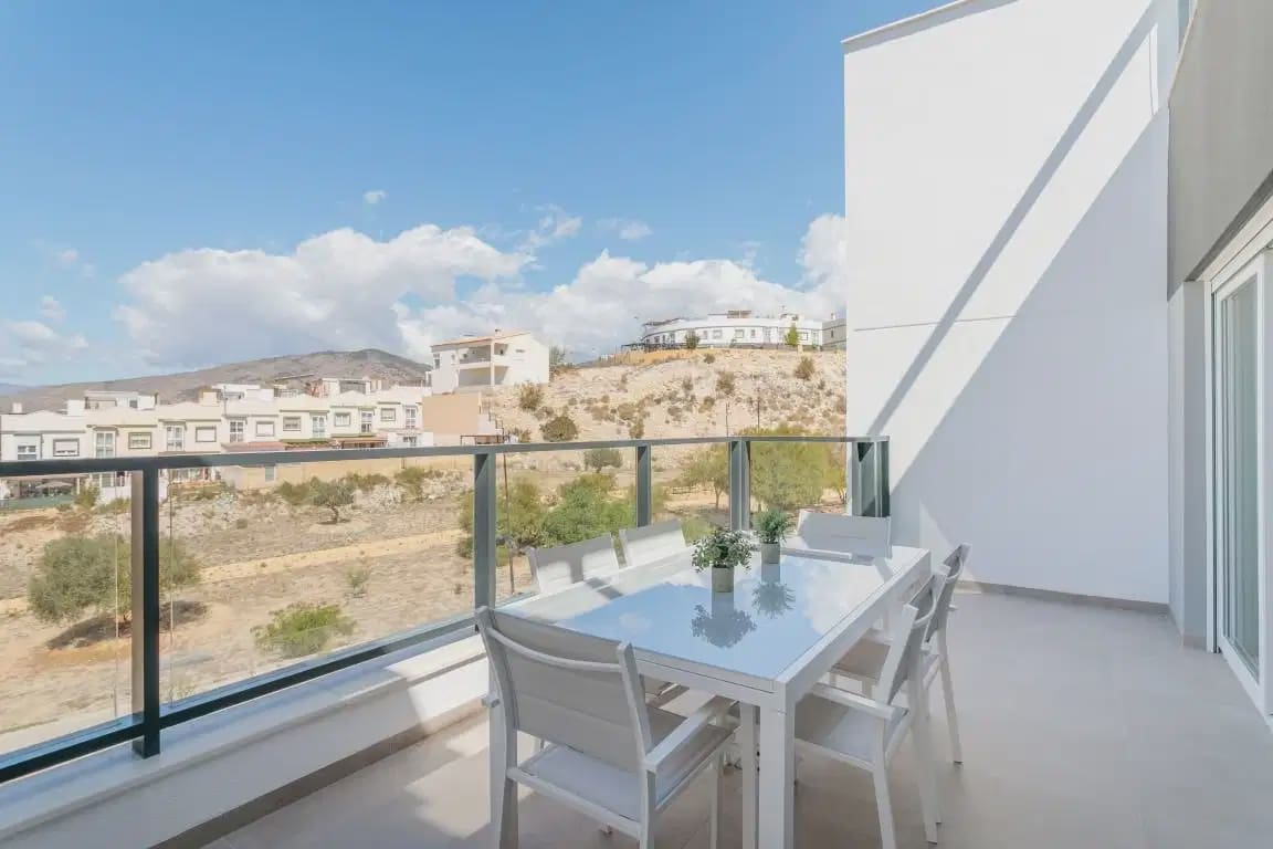4 quarto Moradia para venda em Finestrat com piscina garagem - 555 000 € (Ref: 10050610)