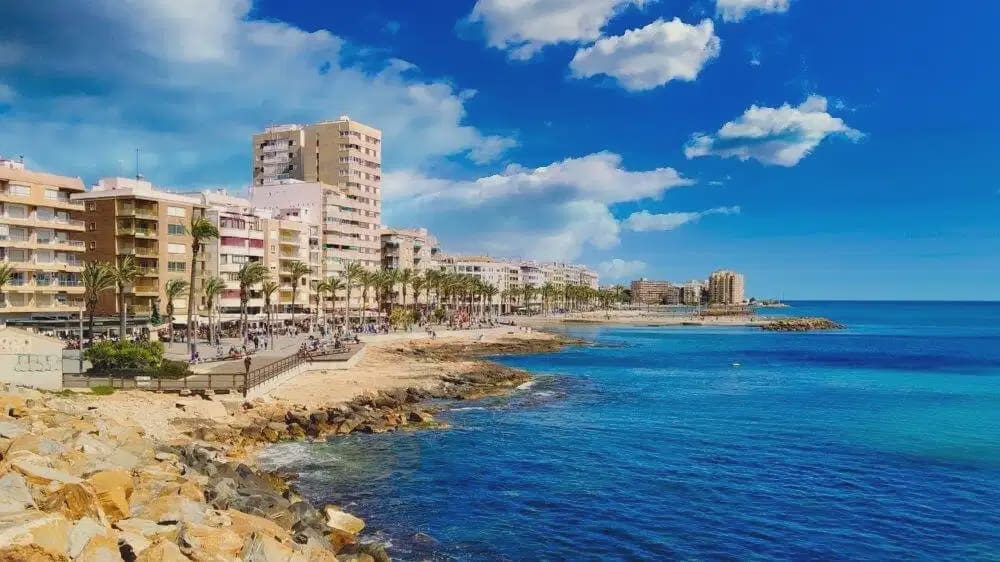 3 quarto Moradia Geminada para venda em Torrevieja com piscina garagem - 539 000 € (Ref: 10050633)