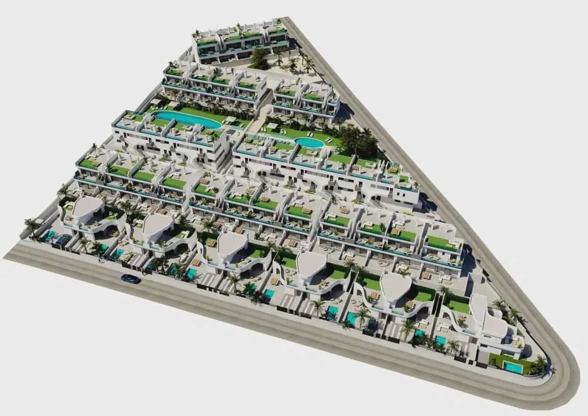 3 quarto Moradia Geminada para venda em Torrevieja com piscina garagem - 539 000 € (Ref: 10050633)