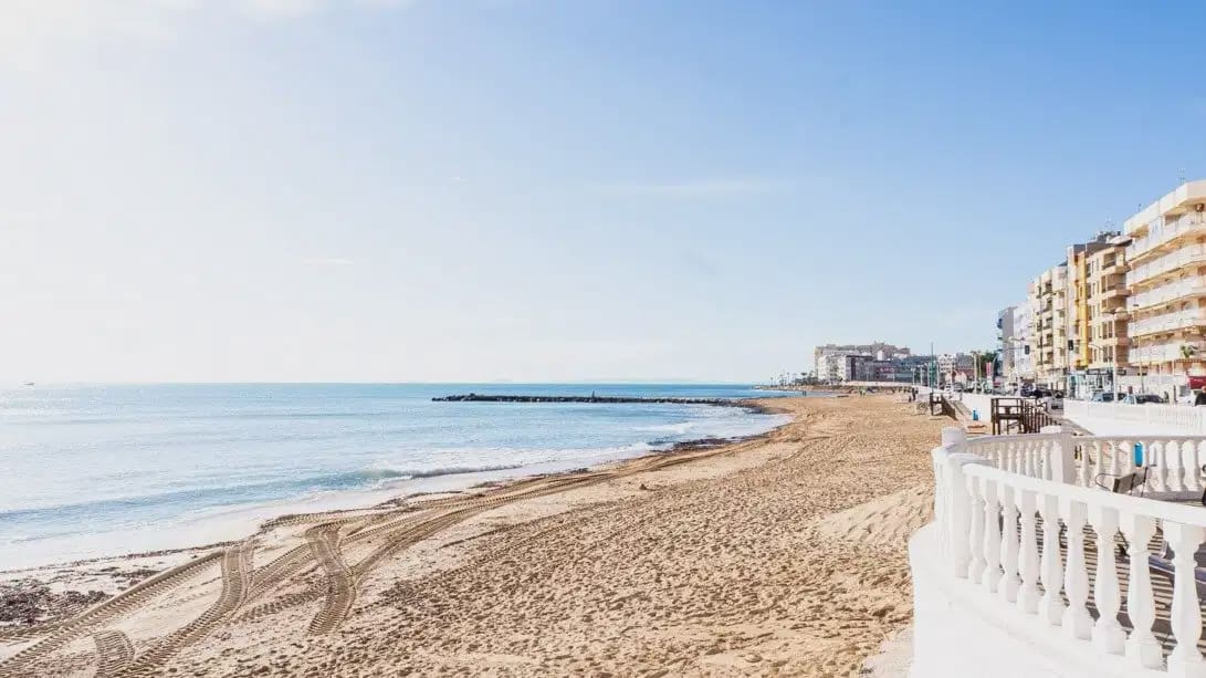 3 quarto Moradia Geminada para venda em Torrevieja com piscina garagem - 539 000 € (Ref: 10050633)