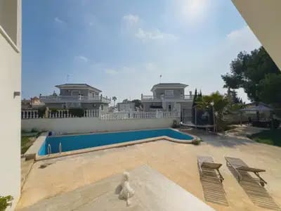 4 Zimmer Villa zu verkaufen in Dona Pepa - 549.000 € (Ref: 10050644)