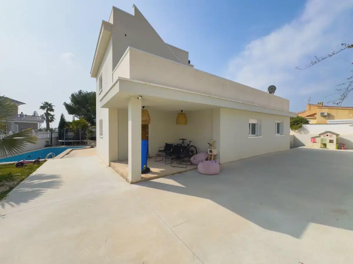 4 Zimmer Villa zu verkaufen in Dona Pepa - 549.000 € (Ref: 10050644)