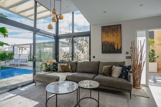 3 makuuhuone Huvila myytävänä paikassa Lomas de Cabo Roig - Los Dolses, Orihuela - 550 000 € (Ref: 10050650)