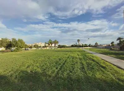 6 bedroom Villa for sale in La Siesta with pool - € 539,000 (Ref: 10050659)